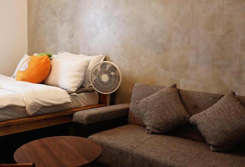 豪华工作室, Kozen At Azure North Pampanga
