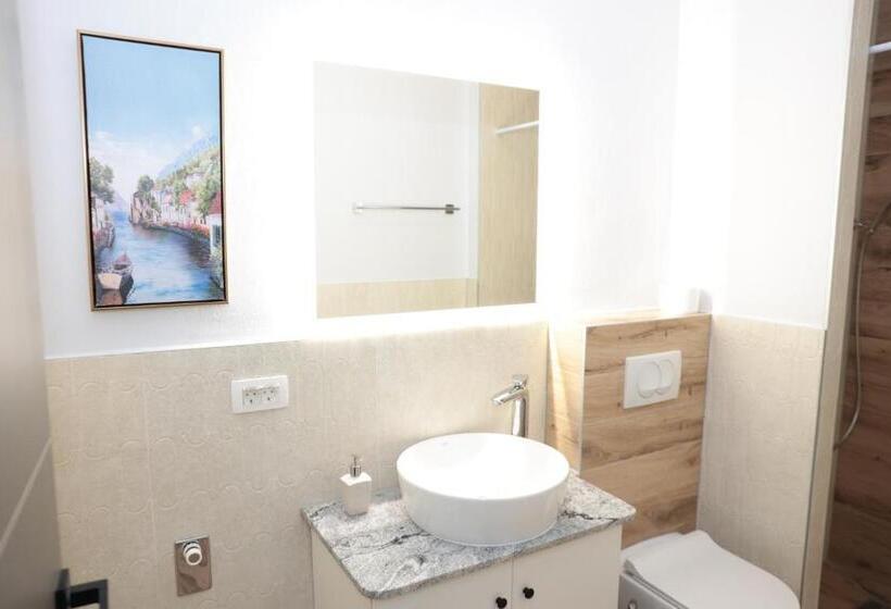 اتاق اکونومی, Swiss Apartmani