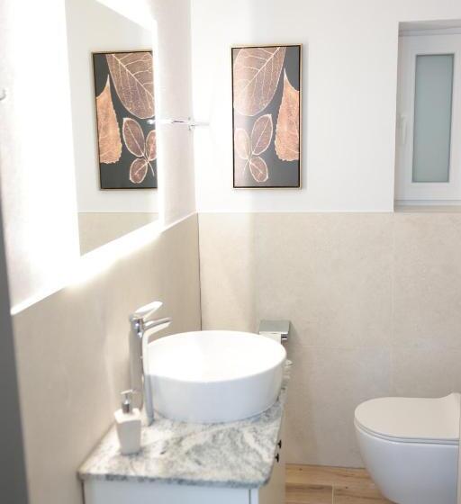 اتاق استاندارد, Swiss Apartmani