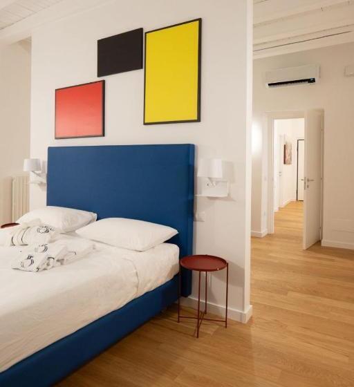 اتاق استاندارد چهارنفره با بالکن, Taggami B&b