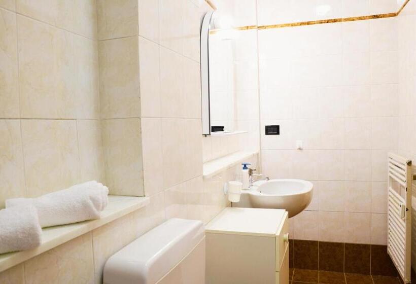 آپارتمان 1 خوابه با چشم‌انداز, 5 Minutes From Monterosa Ski, Small Cottage
