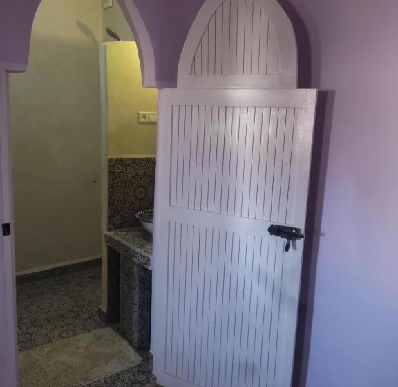اتاق استاندارد سه نفره, Riad Tania Mozaik