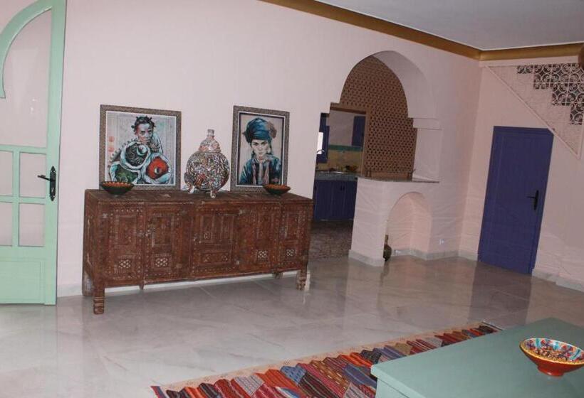 خانه 4 خوابه, Riad Tania Mozaik