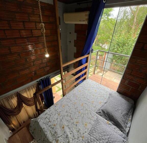 اتاق استاندارد چهارنفره با بالکن, Hostel Sossego Do Garças