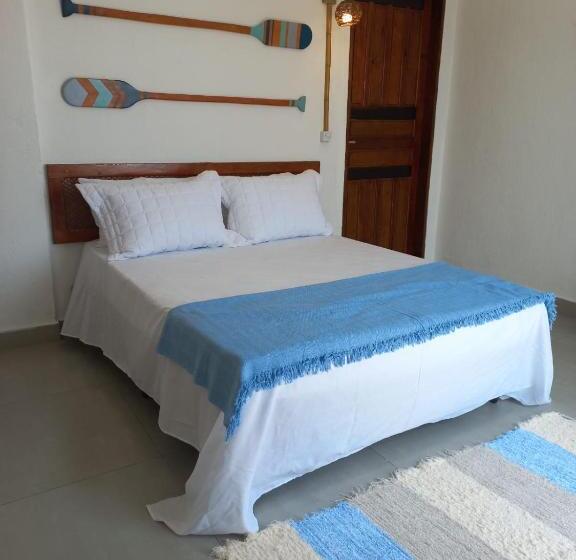 سوئیت با بالکن, Rapanui Ubatuba
