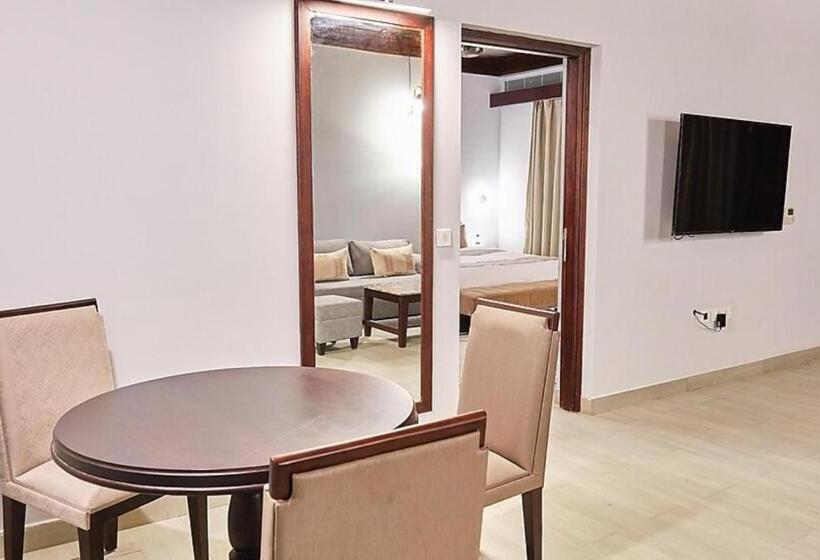 اتاق استاندارد, Zone Niathu By The Park, Dimapur