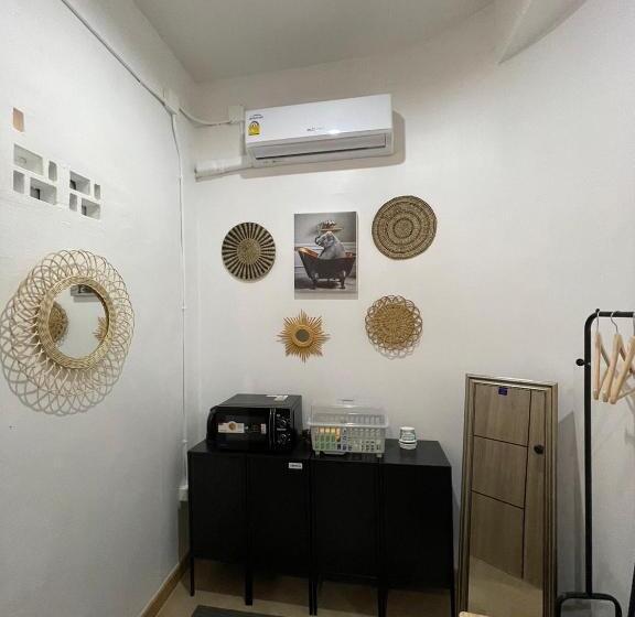 اتاق استاندارد چهار تخته, Tepbunthom Banglumpoo