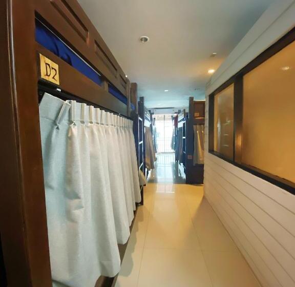 اتاق استاندارد, Back Home Bangkok