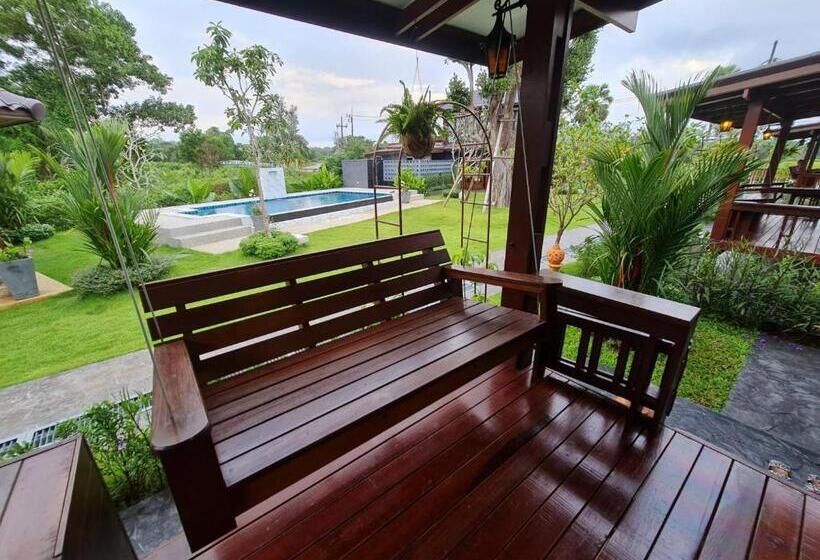 اتاق خانوادگی با چشم‌انداز باغ, Baan Ati Resort & Spa
