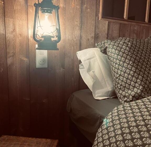اتاق سوپریور, La Cabane Affranchie