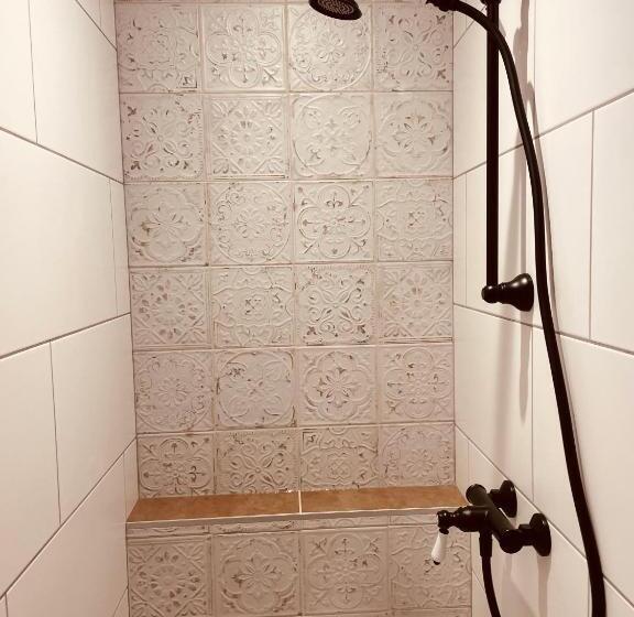 اتاق سوپریور, La Cabane Affranchie