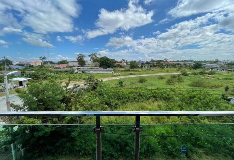 اتاق لوکس, Golden Dragon Beach Resort โกลเด้น ดราก้อน บีช รีสอร์ท