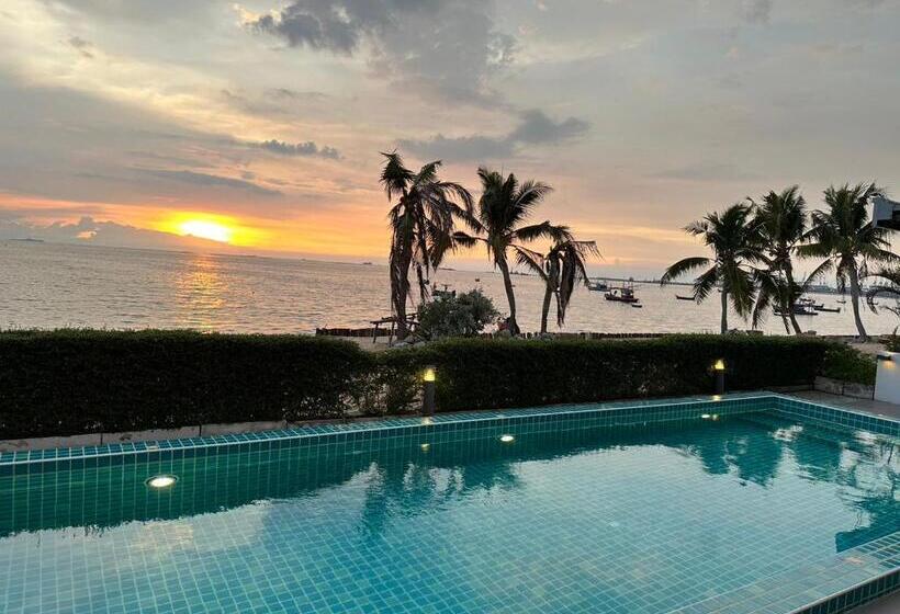 اتاق سوپریور با تخت بزرگ, Golden Dragon Beach Resort โกลเด้น ดราก้อน บีช รีสอร์ท