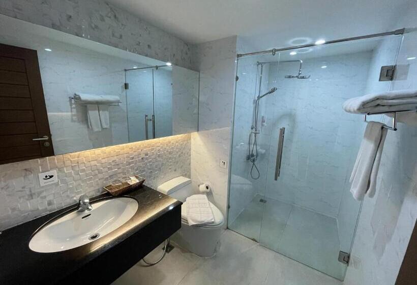 اتاق سوپریور با تخت بزرگ, Golden Dragon Beach Resort โกลเด้น ดราก้อน บีช รีสอร์ท