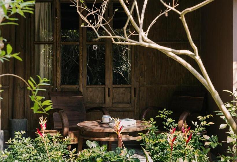اتاق لوکس با تخت بزرگ, Toki Retreat Vân Long