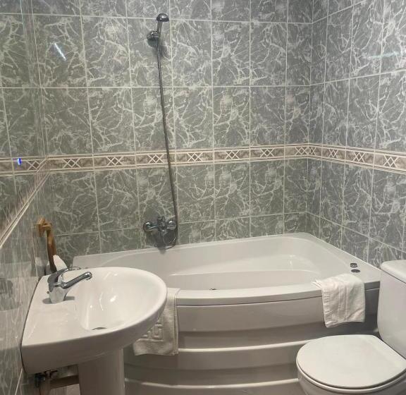 اتاق استاندارد, Hostal Julio Cesar