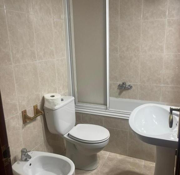 اتاق استاندارد, Hostal Julio Cesar