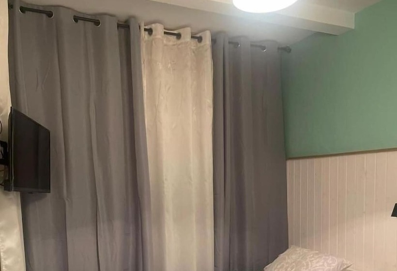 اتاق استاندارد یک نفره, Hostal Julio Cesar