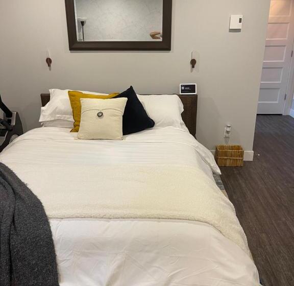 سوییت, Suite Au Centre De L’estrie