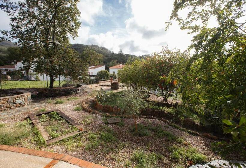 اتاق خانوادگی, Alojamiento El Monasterio