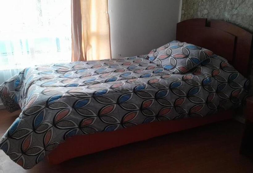 اتاق استاندارد, Hospedaje 12 De Octubre