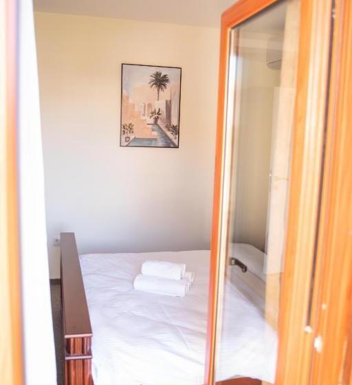 اتاق لوکس با بالکن, Motel Zeta Lux