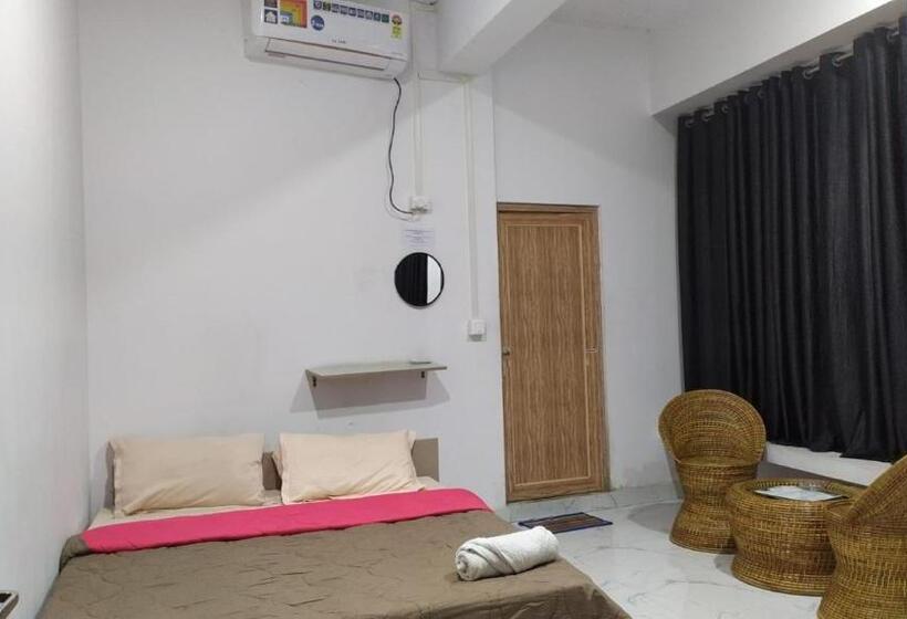 اتاق لوکس یک تخته, The Lushai Inn, Aizwal