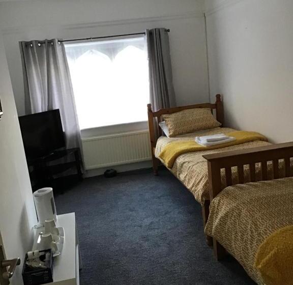 اتاق استاندارد, The New Juniper Berry Pub & Guest Rooms