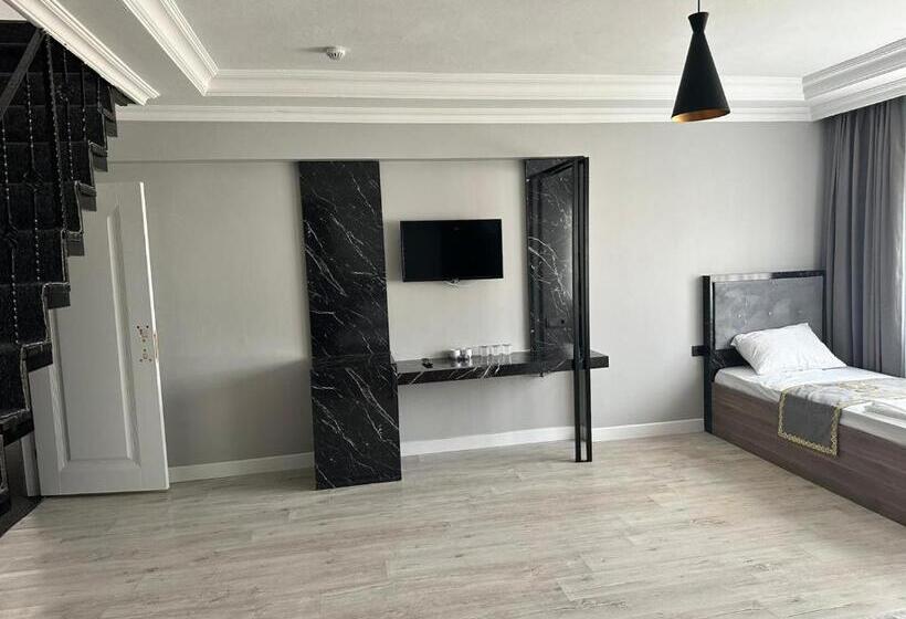 اتاق استاندارد با بالکن, Cevvo