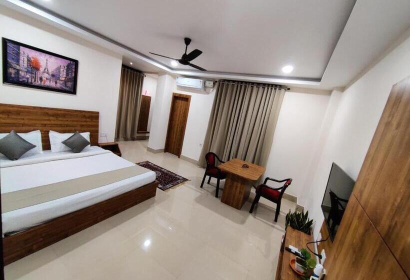 اتاق لوکس با بالکن, Happy Home Living