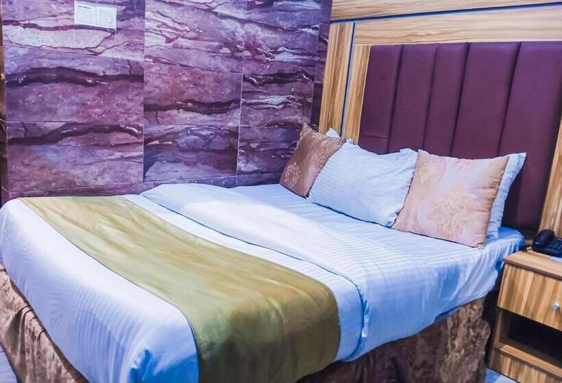 اتاق استاندارد یک نفره, Owee Hotel Exclusive Apartment And Suites Studio