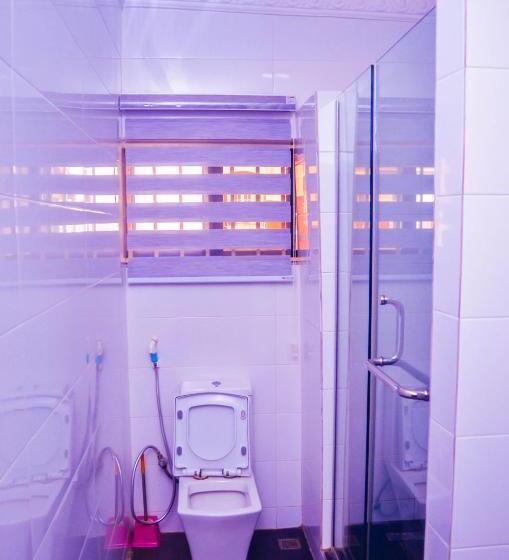 اتاق لوکس با تخت بزرگ, Owee Hotel Exclusive Apartment And Suites Studio