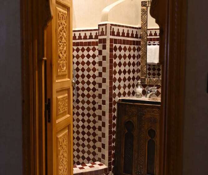 اتاق لوکس, Riad Touhfa Kasbah Marrakech