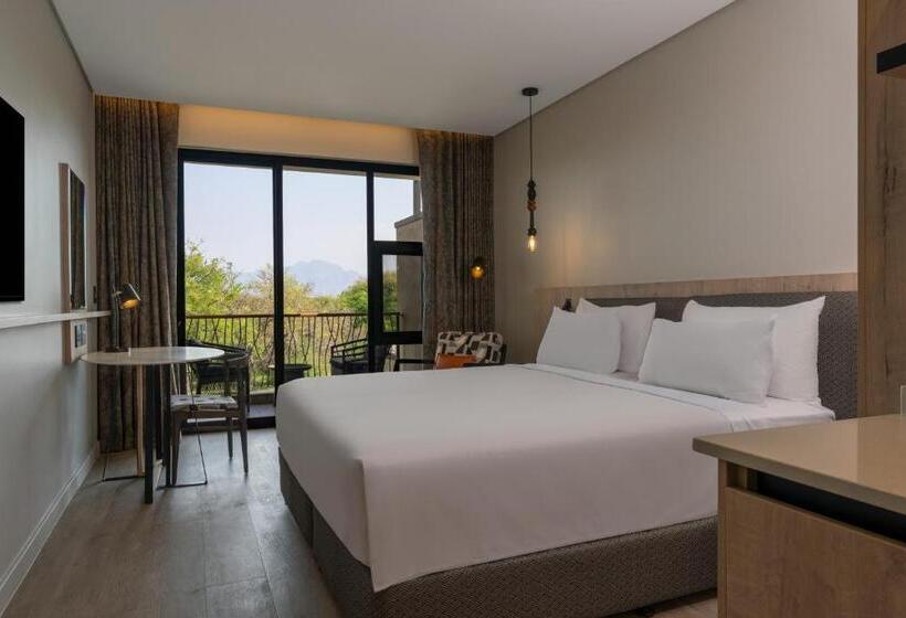 اتاق استاندارد با چشم‌انداز کوهستان, Radisson Safari Hotel Hoedspruit