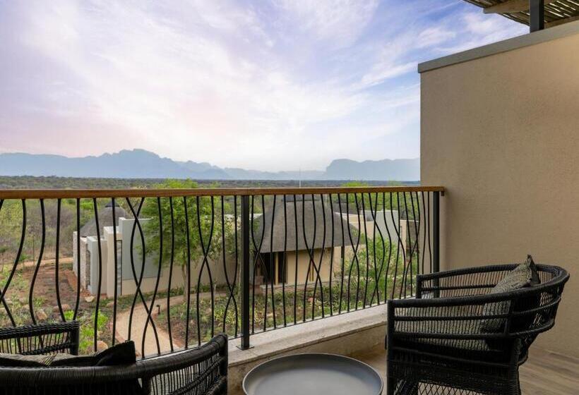 سوئیت جونیور با چشم‌انداز کوهستان, Radisson Safari Hotel Hoedspruit