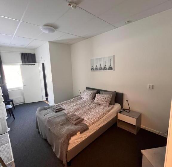 اتاق استاندارد سه تخته با سرویس بهداشتی مشترک, Rentalux Apartment Rooms