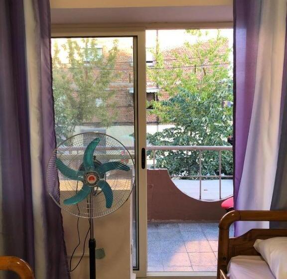 اتاق استاندارد, Royal Hostel