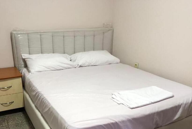 اتاق استاندارد, Royal Hostel