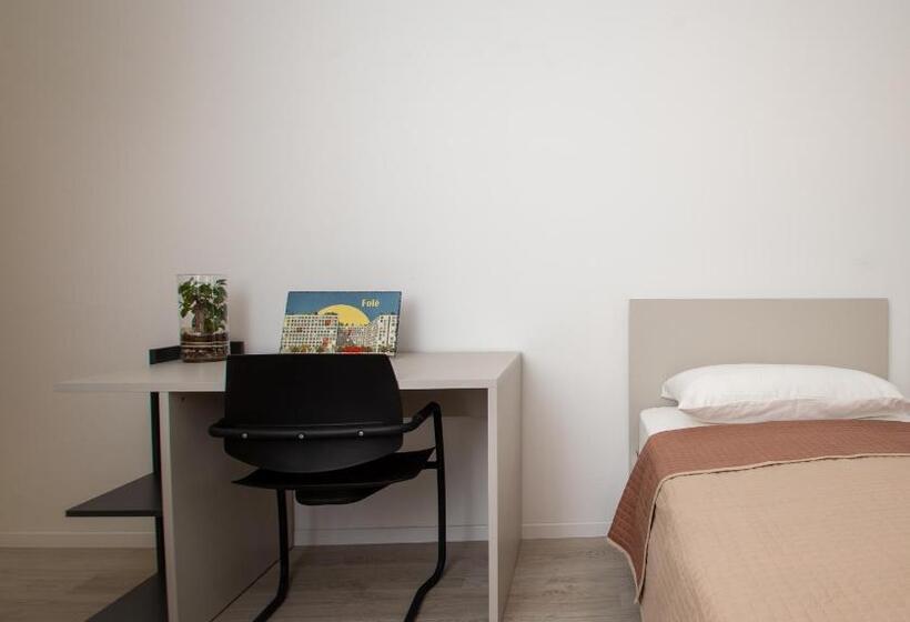 اتاق استاندارد یک نفره, Aparthotel Folé