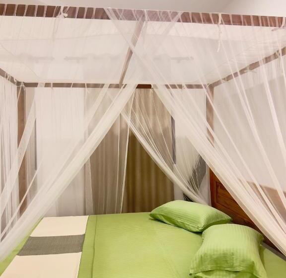اتاق استاندارد با چشم‌انداز باغ, Galle Fancy Guesthouse, 5 Ac Bedrooms Villa