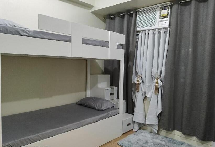 آپارتمان 1 خوابه با چشم‌انداز استخر, Holland Park Condominium By Jona Carla Cariño
