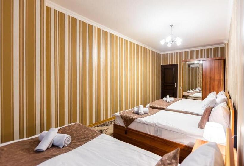 اتاق استاندارد چهار تخته, Arivainn Center
