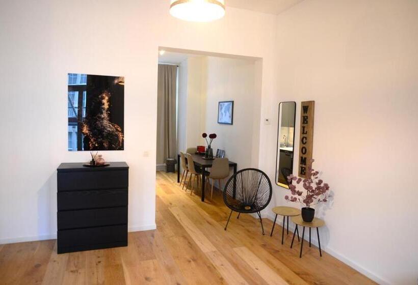 آپارتمان 1 خوابه, National City Apartments