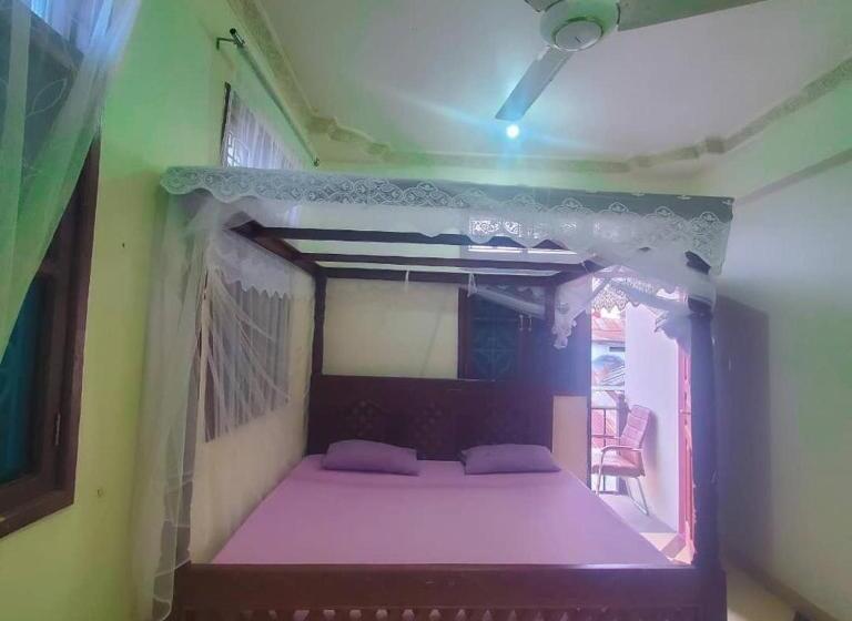 اتاق استاندارد یک نفره, Jux Apartment