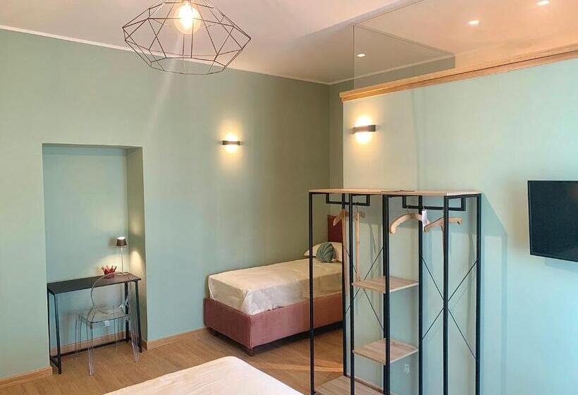 اتاق استاندارد سه نفره, Villa Josette
