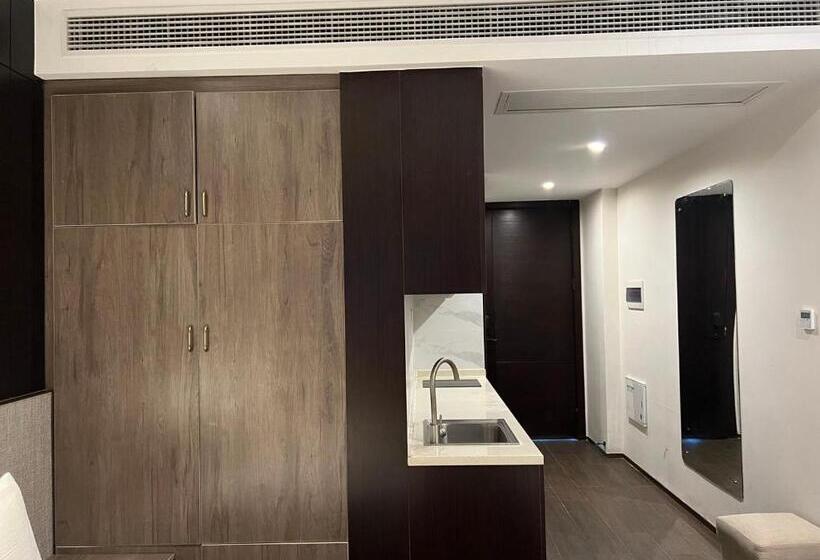 اتاق لوکس با تخت بزرگ, Blue Bay Oceanview Residence