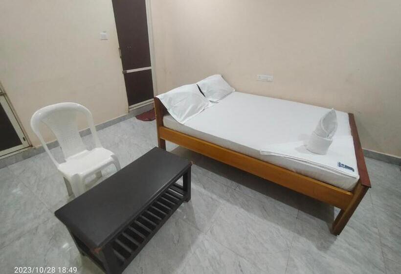 اتاق اکونومی, Grand Karthikeya