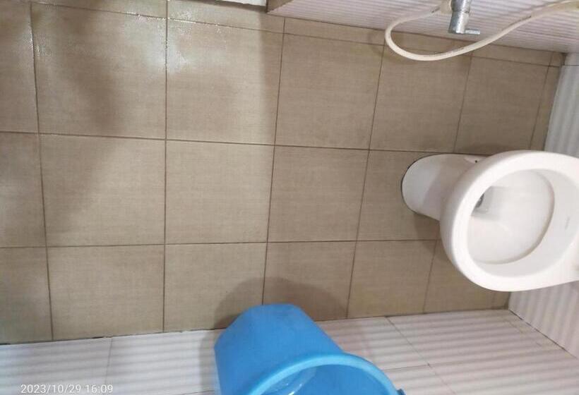 اتاق اکونومی, Grand Karthikeya