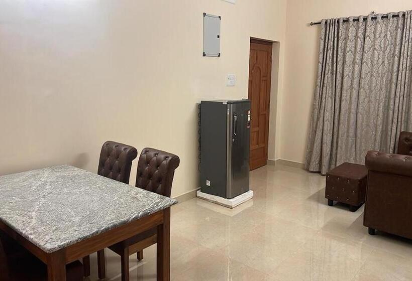 اتاق لوکس, Neighbour Inn Apart