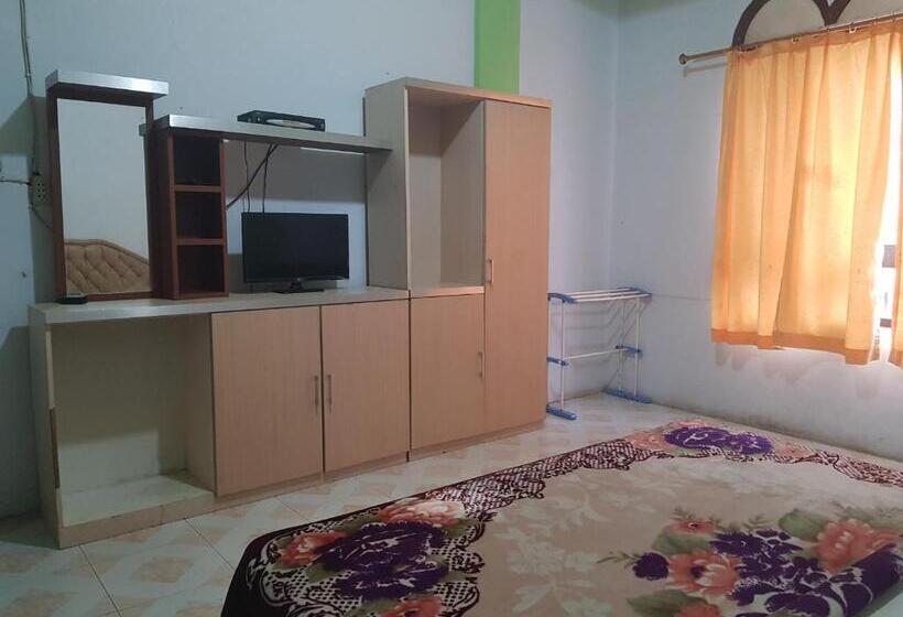 اتاق لوکس با تخت بزرگ, Oyo 93237 Hotel Triarga